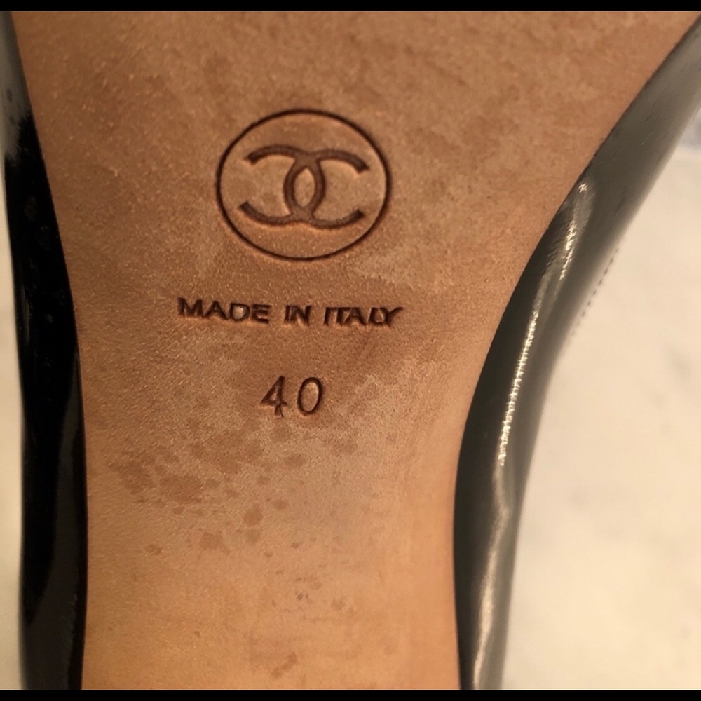 Chanel, black color with logo. Pre-owned. - Picture 6 of 6